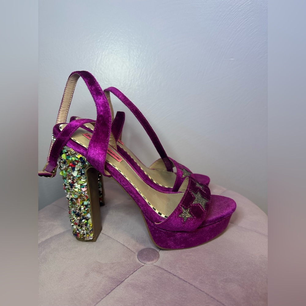 Betsy Johnson Kenna Purple Velvet Sandal Heels Size 7 OR 7 1/2